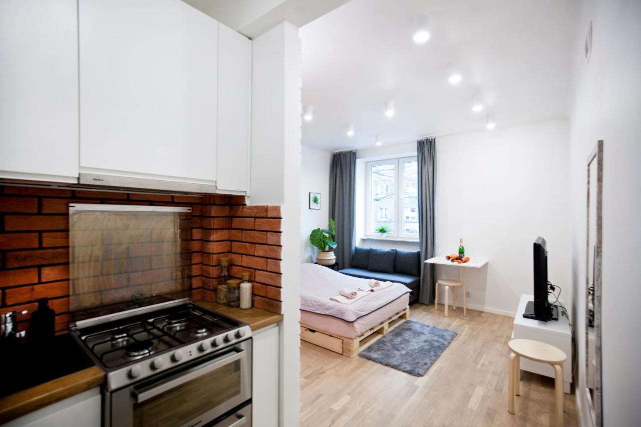 Studio Gaba 2 Intraco Apartment Varsó Kültér fotó