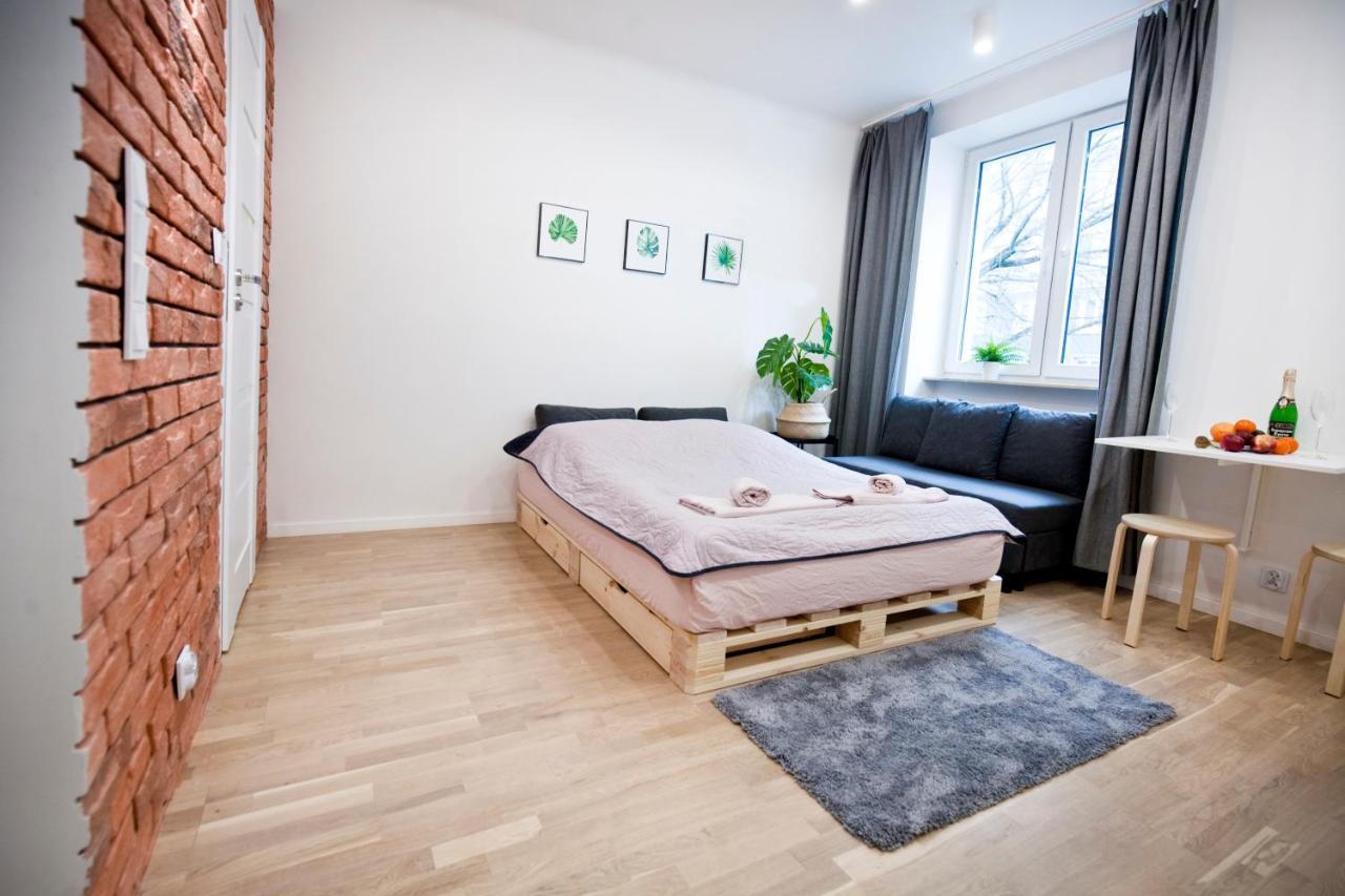 Studio Gaba 2 Intraco Apartment Varsó Kültér fotó